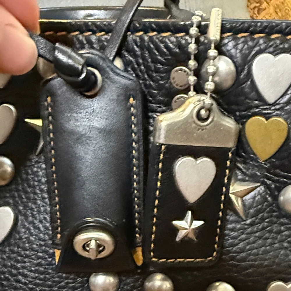 Coach Rogue 25 with Beatnik Rivets - Picture 13 of 16